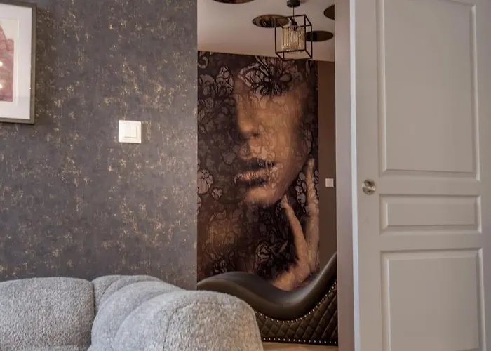 L'escapade Apartment *